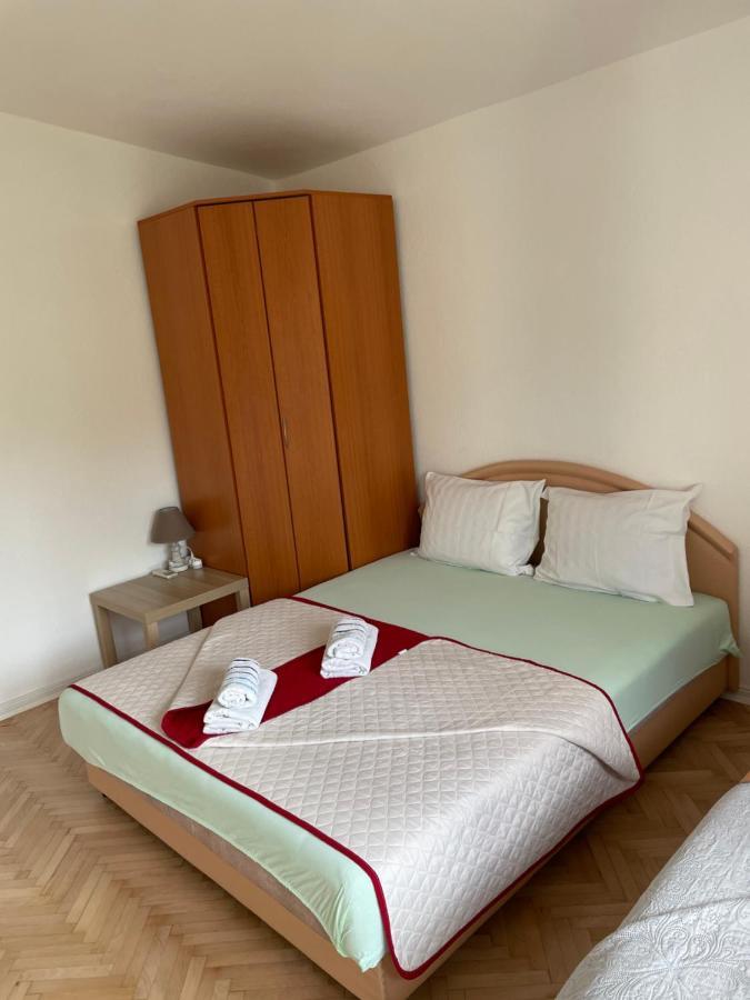 Apartment Lazar & Marco Podgorica Buitenkant foto